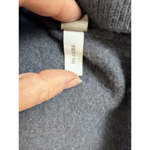 Neiman Marcus Cashmere Sweater Lg Grey 100% Cashmere Quiet Luxury Drop Tail Hem - Picture 7 of 10